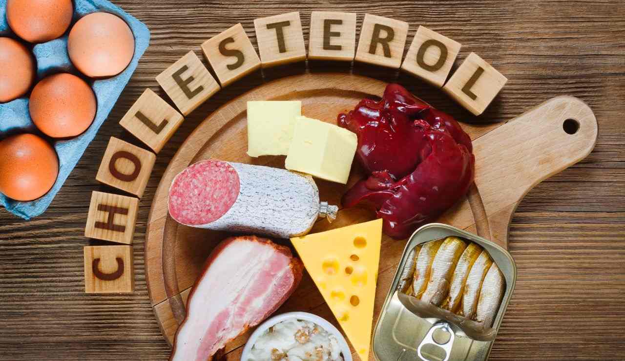 Cibi che fanno alzare i livelli di colesterolo nel sangue