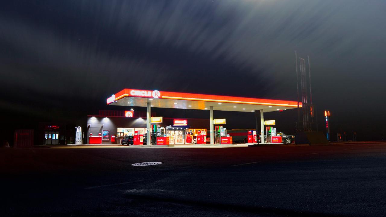 Scopri quando andare a fare benzina