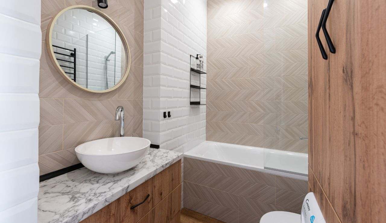 Trucchi per far sembrare bagno più grande
