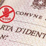 Carta d’Identità: quella cartacea va in pensione | Entro quando è necessario fare quella elettronica